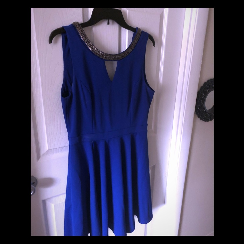 Mini dress, open back